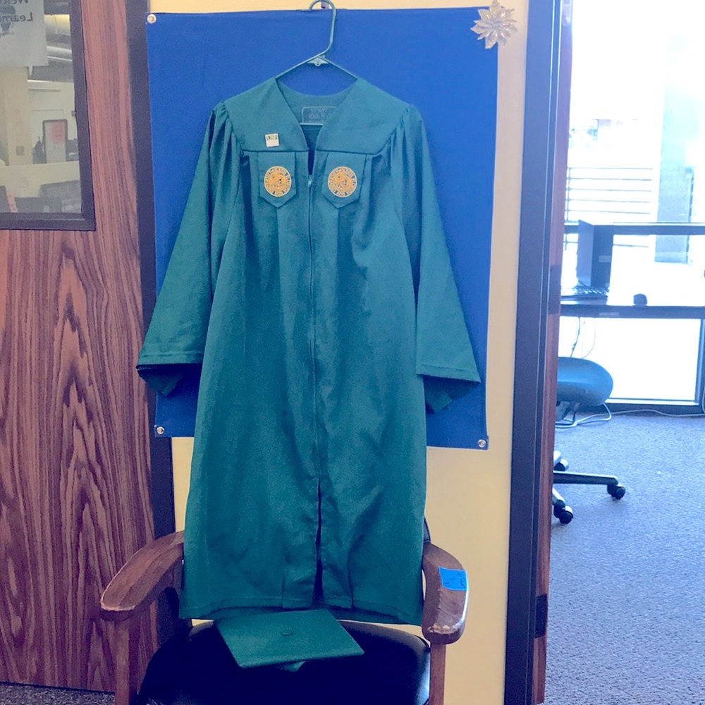 USF cap and Gown in Green with seal, mortar board graduation cap Fits 5’0 to 5’2